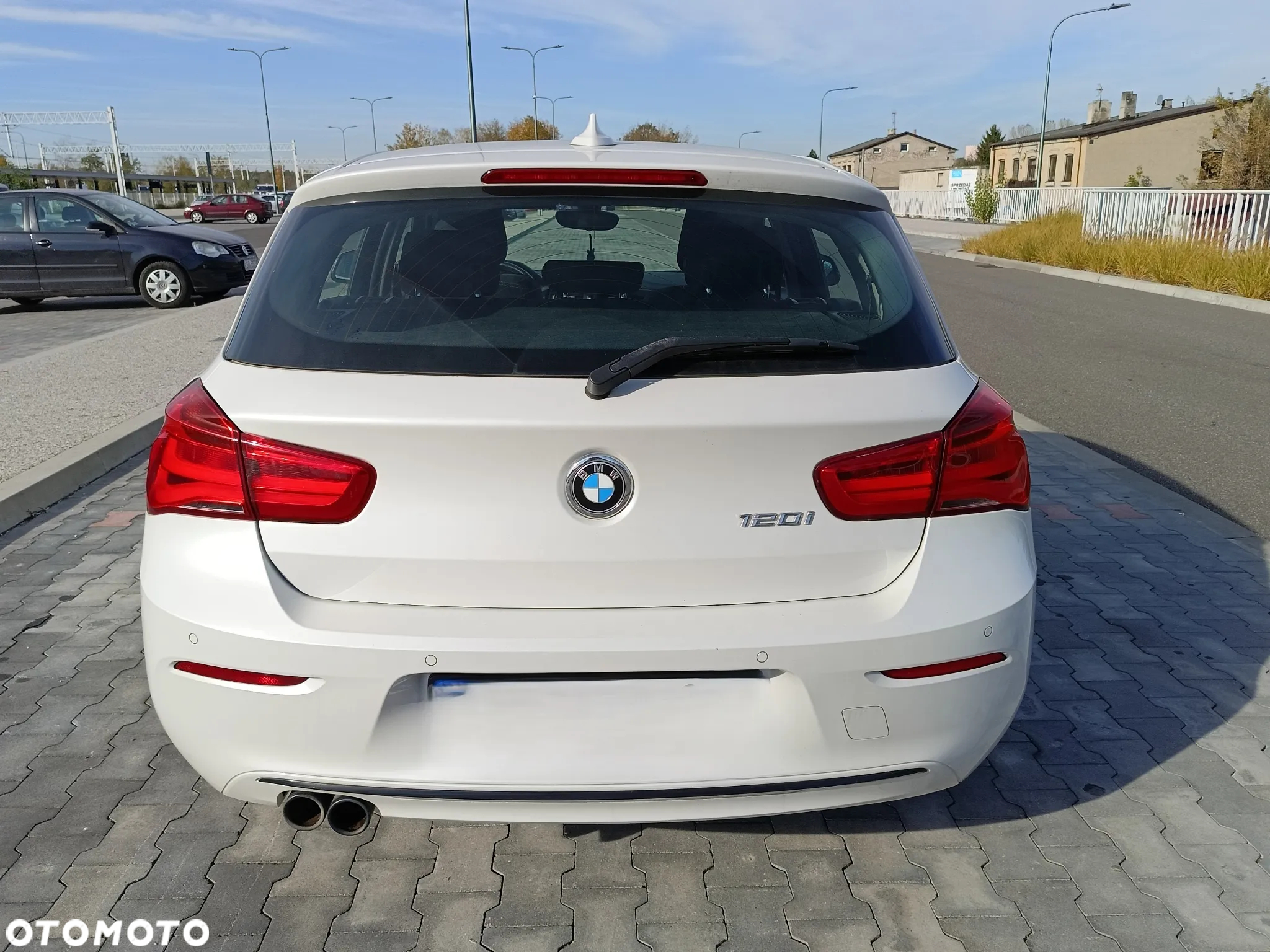 BMW Seria 1 120i - 4