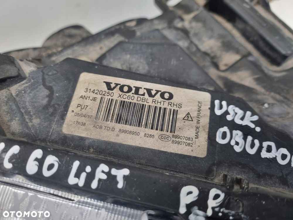 LAMPA PRAWA Volvo XC60 13-17r LIFT PRZEDNIA PRAWY PRZÓD LED europa 31420250 - 2