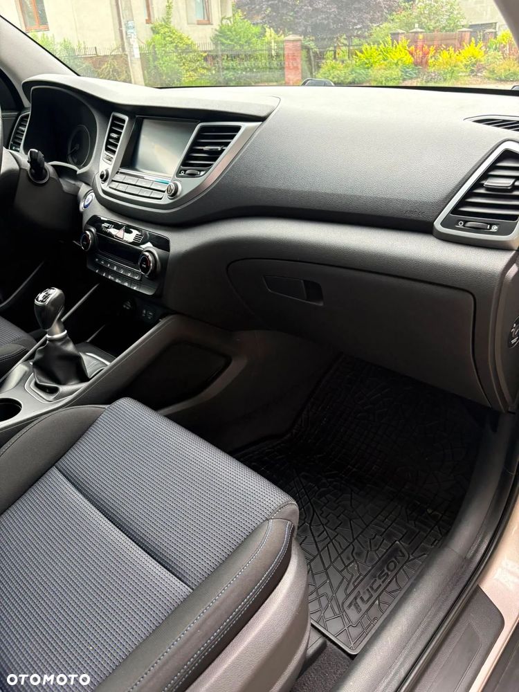 Hyundai Tucson 1.6 GDi Comfort 2WD - 24
