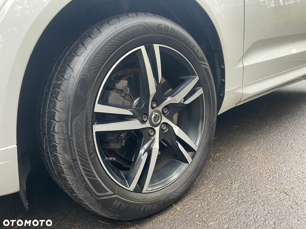 Volvo XC 60 D4 AWD R-Design - 17