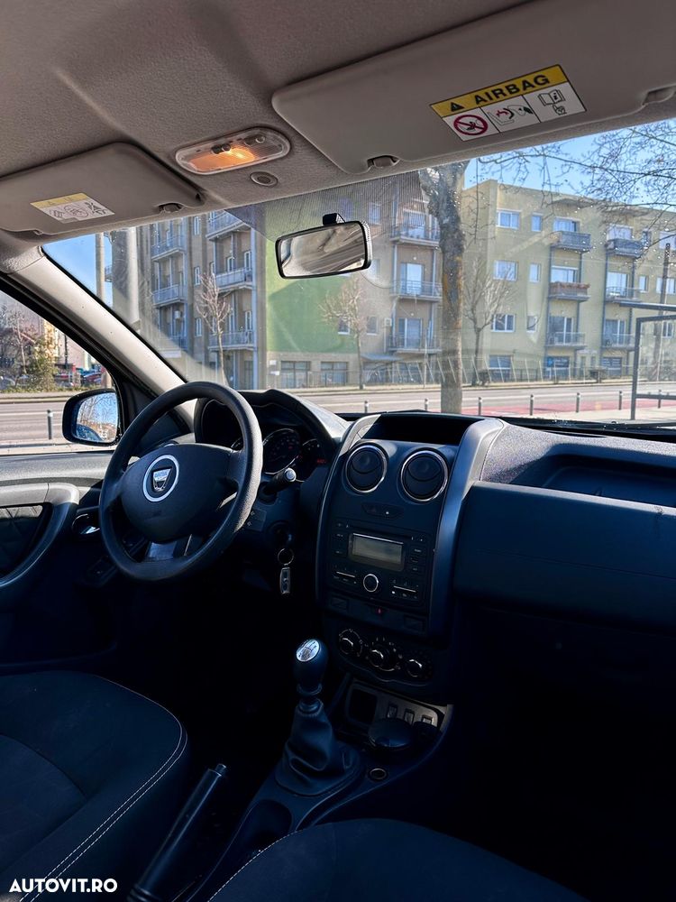 Dacia Duster 1.5 dCi 4x2 Laureate - 8