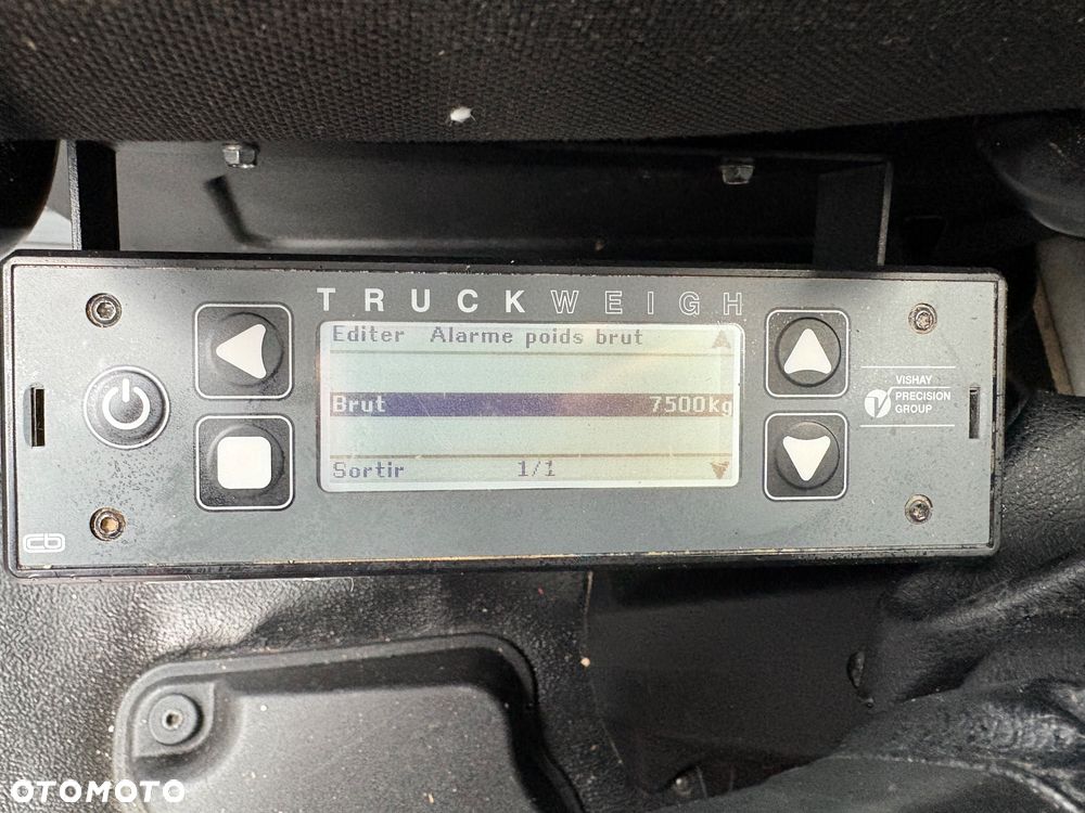 Iveco DAILY 70C17/Wywrot na 3strony/DMC 7000Kg/Żuraw/Klima/Super stan - 36