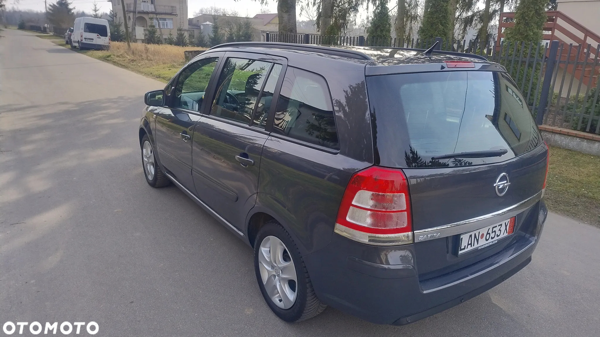 Opel Zafira 1.8 Cosmo - 4