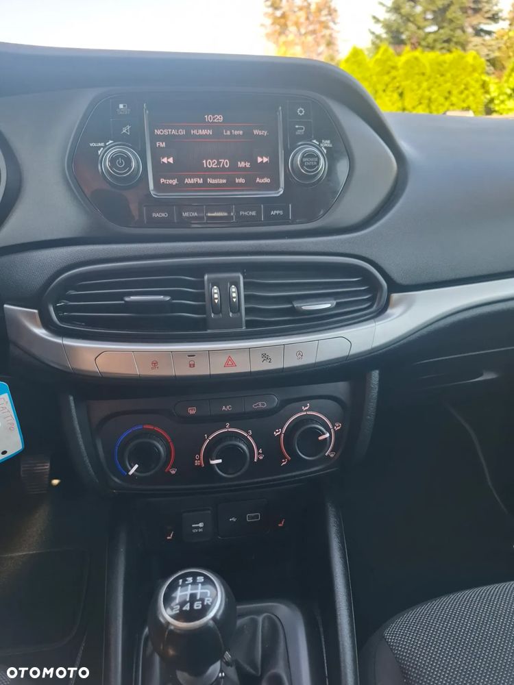 Fiat Tipo 1.4 16v Easy - 28