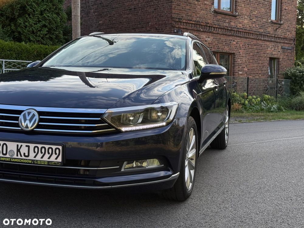 Volkswagen Passat 2.0 TDI SCR (BlueMotion Tech) 4Mot DSG Highline - 3