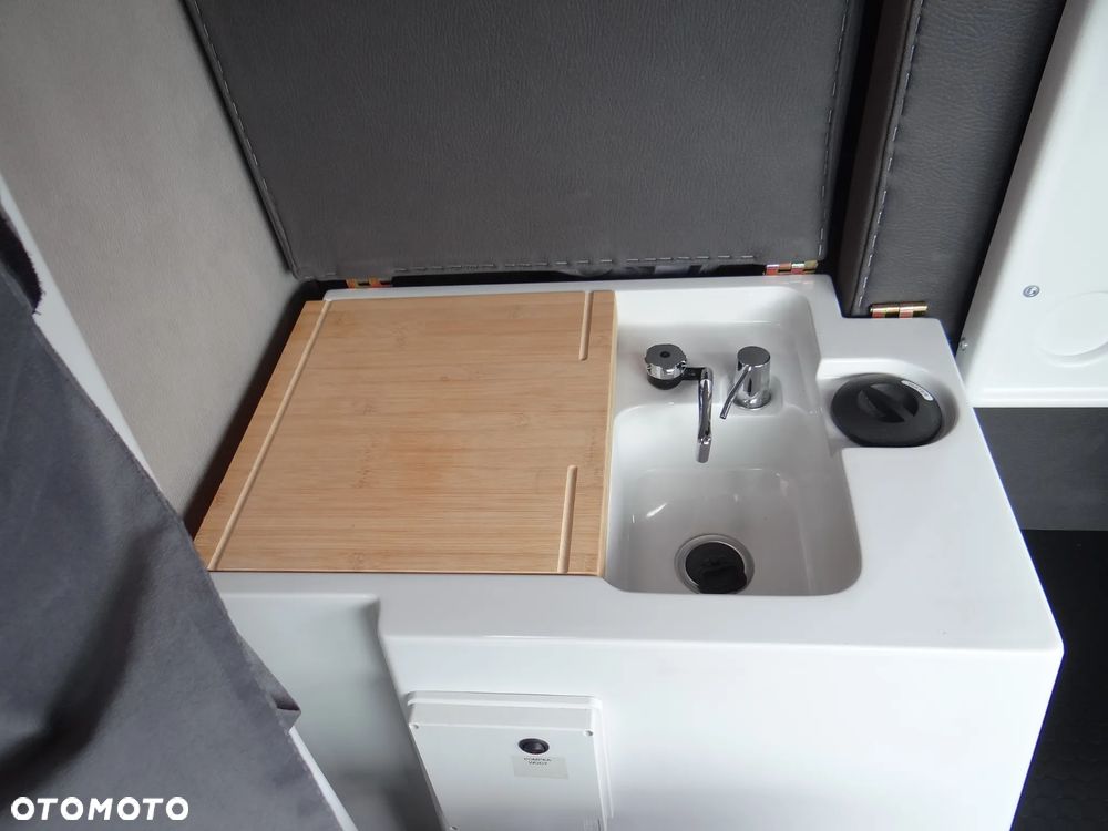 Iveco DAILY 35S-210-HiMATIC,AiR PRO,LEDY,NAVI, WEBASTO,SYPIALNIA LAMAX - 39