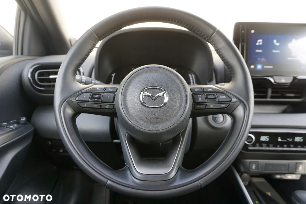 Mazda 2 Hybrid - 15