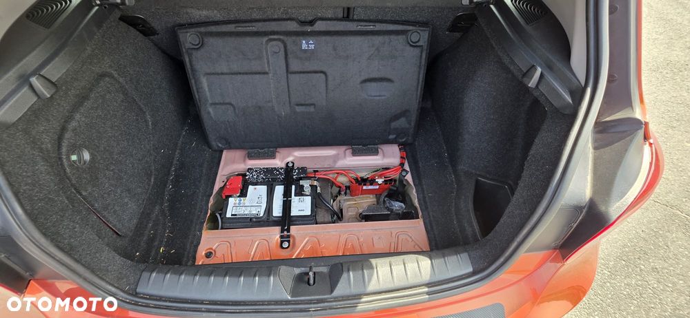 BMW Seria 1 116i - 11