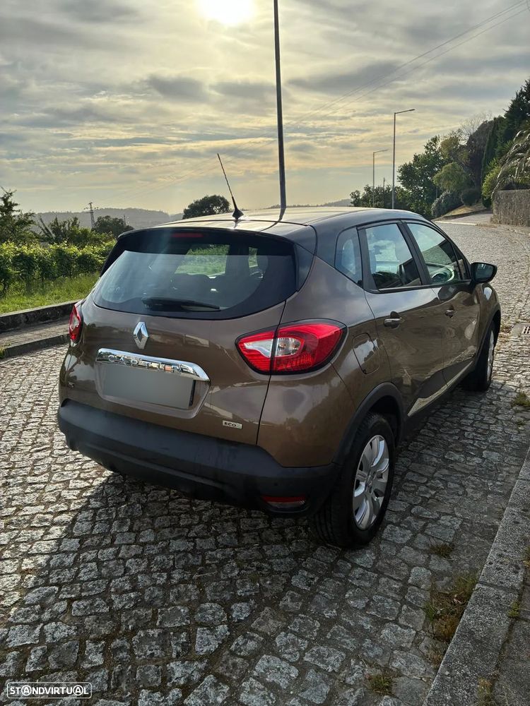 Renault Captur 1.5 dCi EDC - 3