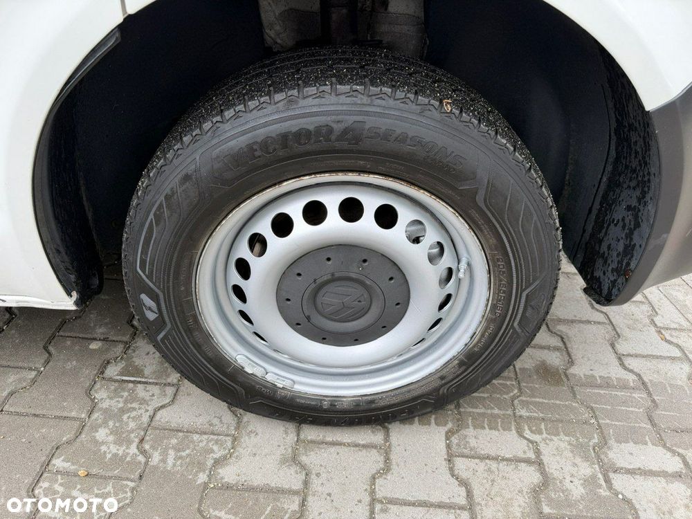 Volkswagen Transporter - 8