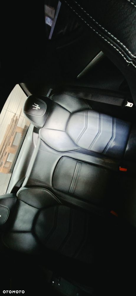 Maserati gran turismo maska pokrywa silnika - 10