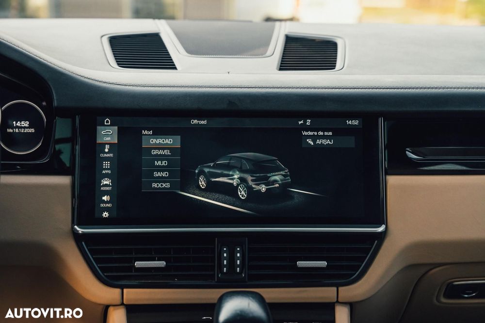 Porsche Cayenne - 14