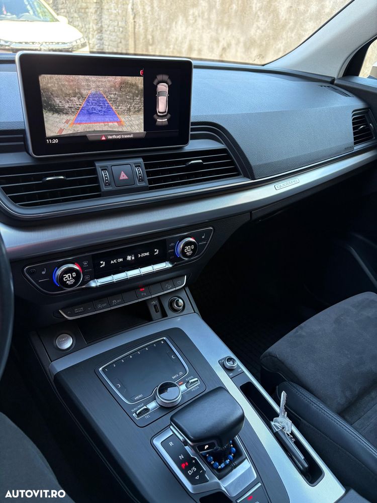 Audi Q5 2.0 40 TDI quattro S tronic Design - 7