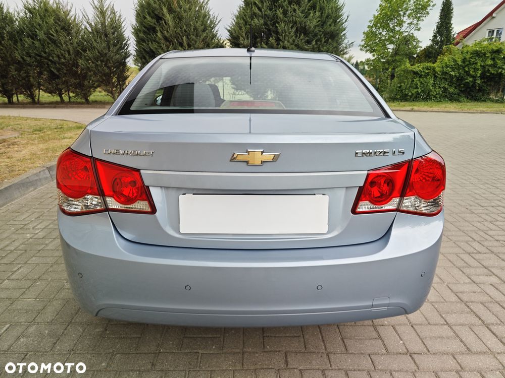 Chevrolet Cruze - 10