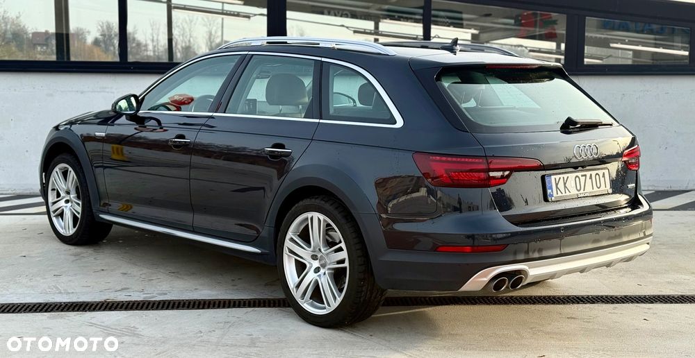 Audi A4 Allroad 2.0 TDI Quattro S tronic - 13