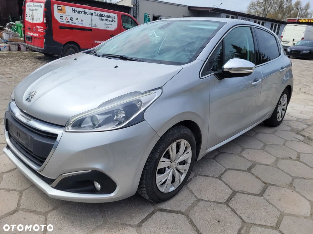 Peugeot 208 - 7