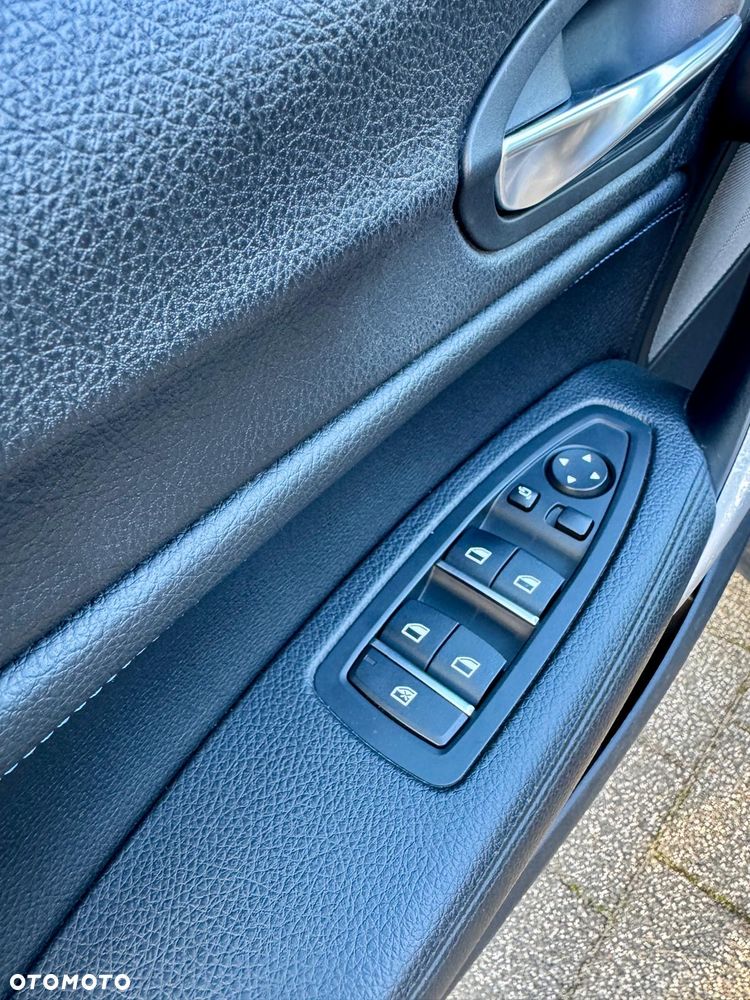 BMW Seria 1 120i Edition M Sport Shadow - 20