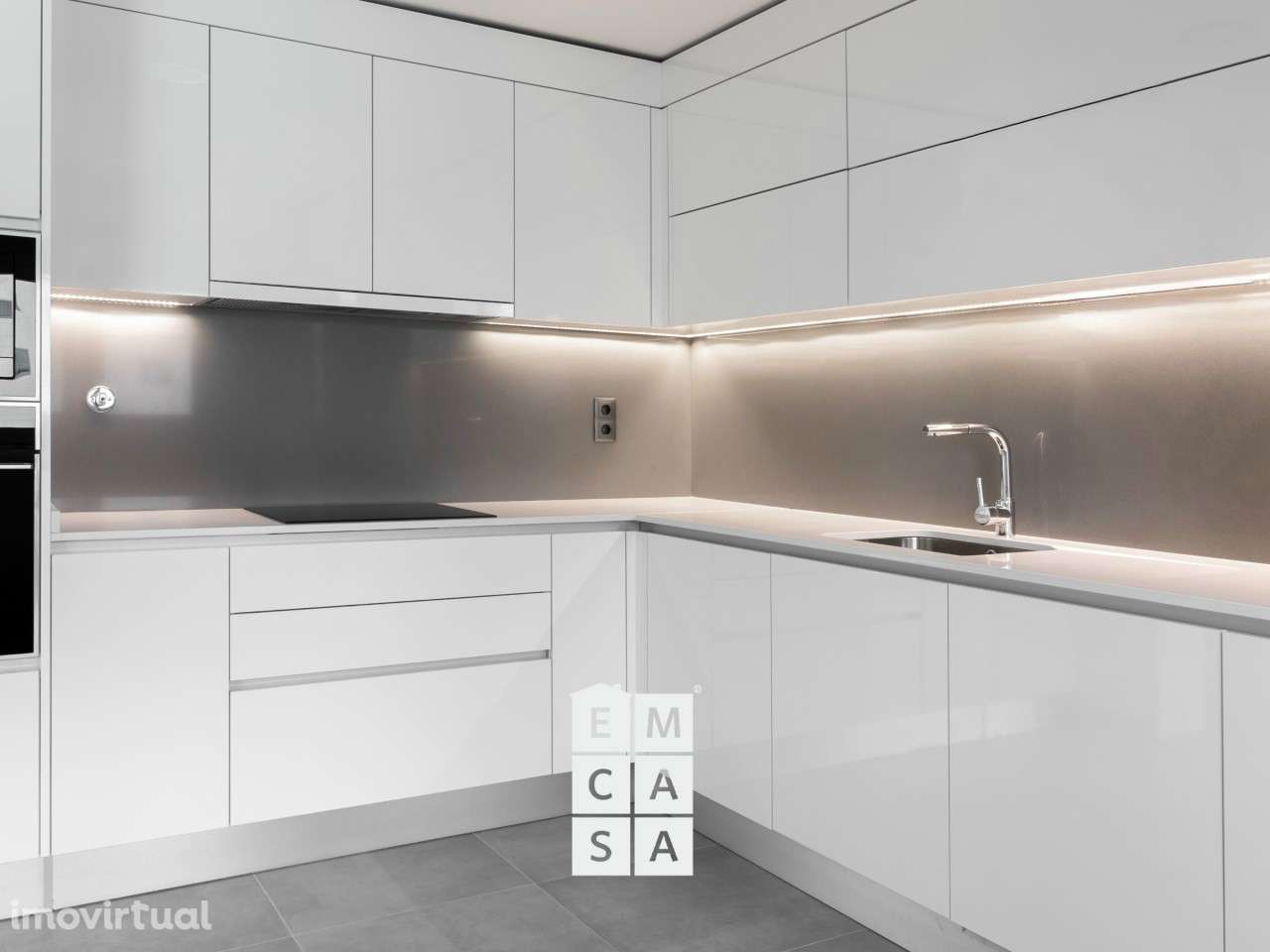 Apartamento T4 Venda em Santa Maria da Feira, Travanca, Sanfins e Espa - Grande imagem: 4/14