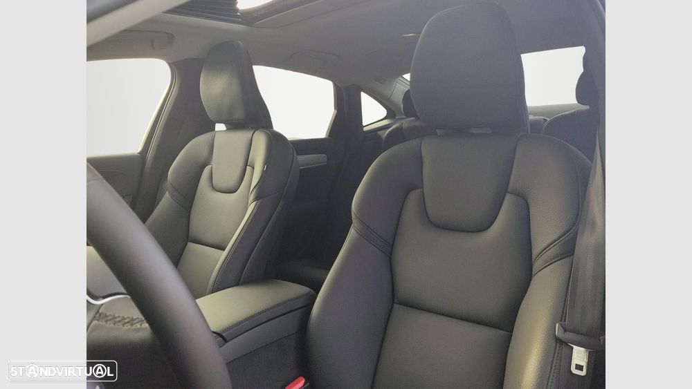 Volvo S90 2.0 T8 PHEV Plus Dark AWD - 10