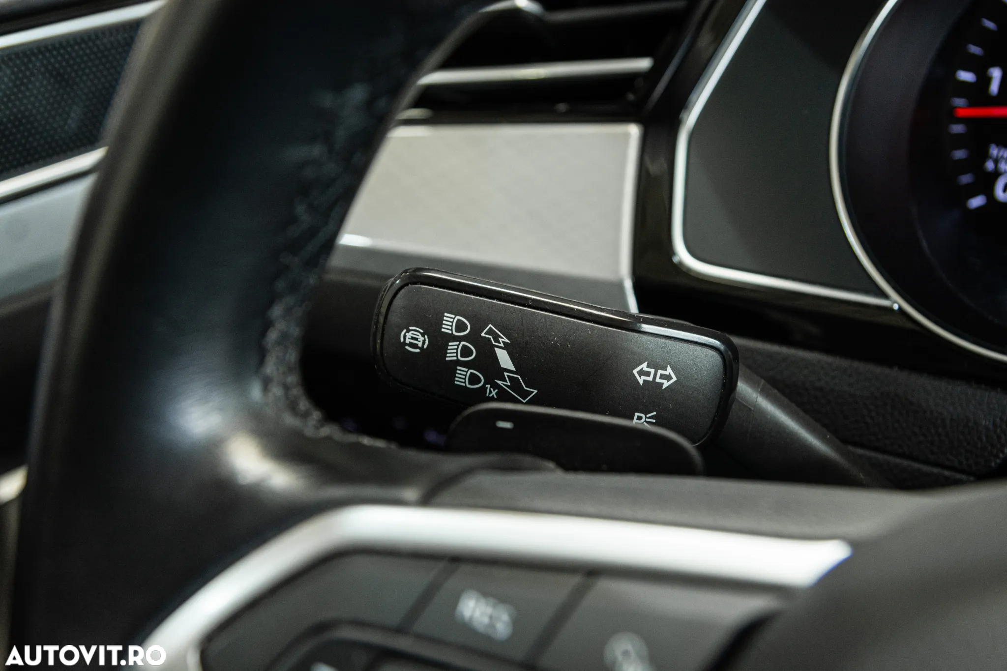 Volkswagen Passat 2.0 TDI DSG Comfortline - 22