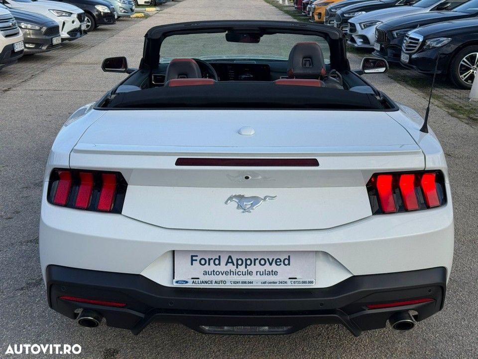 Ford Mustang - 10