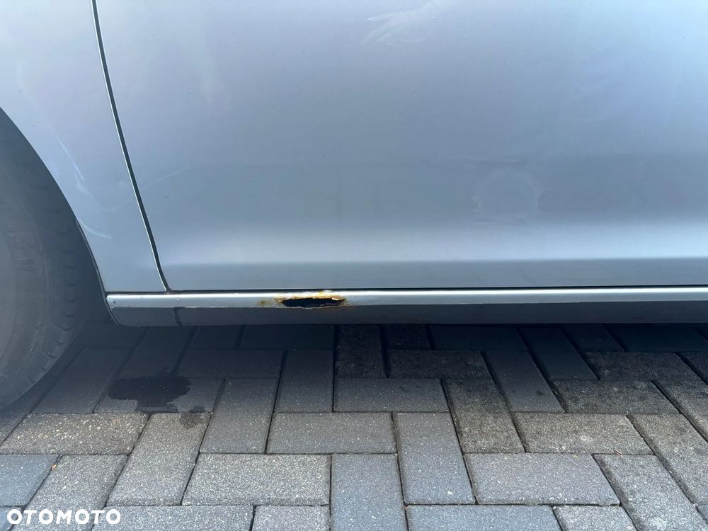 Volkswagen Jetta 1.9 TDI Comfortline - 12