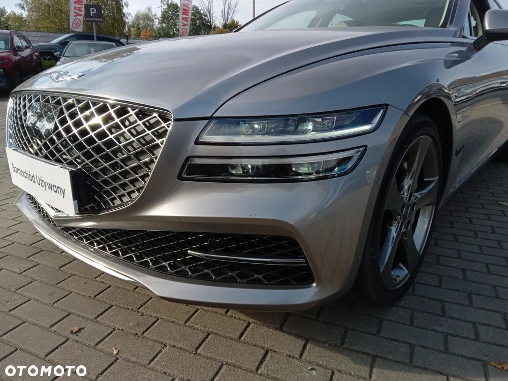 Genesis G80 - 10