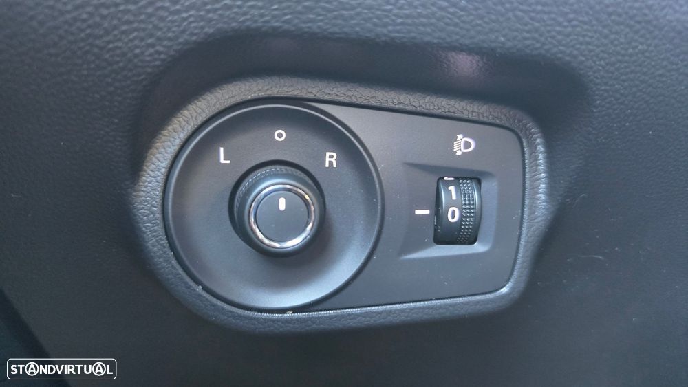 MG MG4 64 kWh Comfort - 11