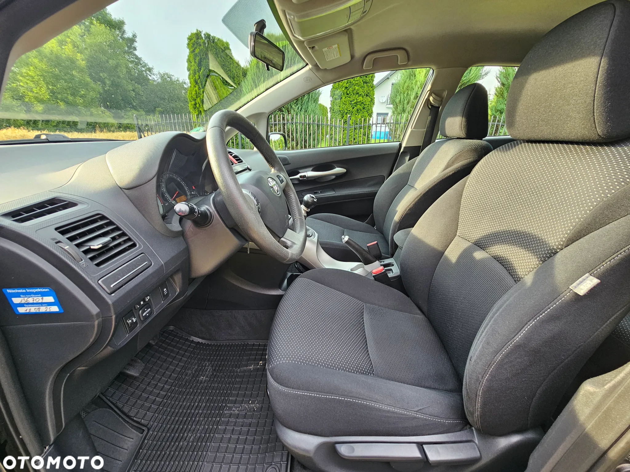Toyota Auris 1.6 Executive - 7