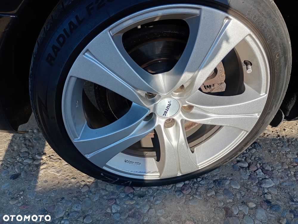 Audi A4 Avant 2.0 TDI DPF Ambiente - 32