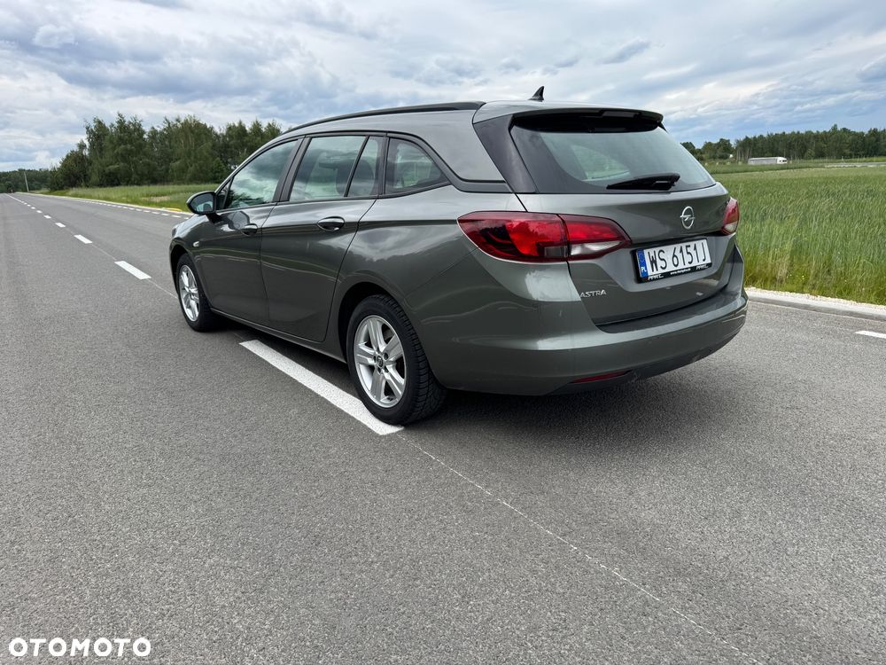 Opel Astra - 9