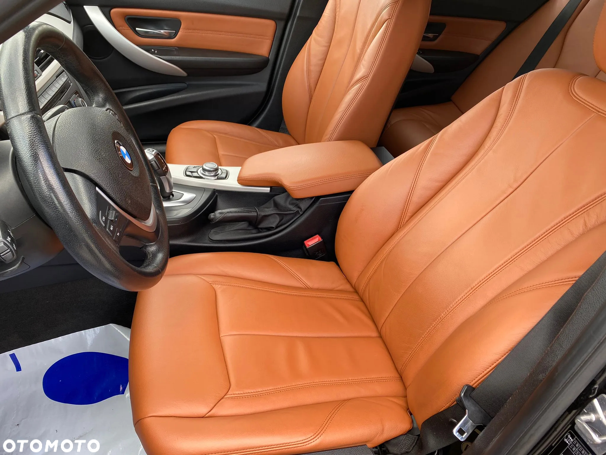 BMW Seria 3 320d Touring Luxury Line - 16