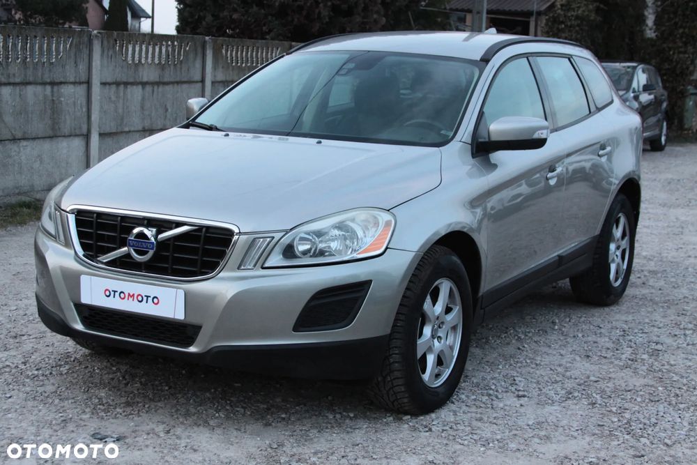 Volvo XC 60 D4 Momentum - 5