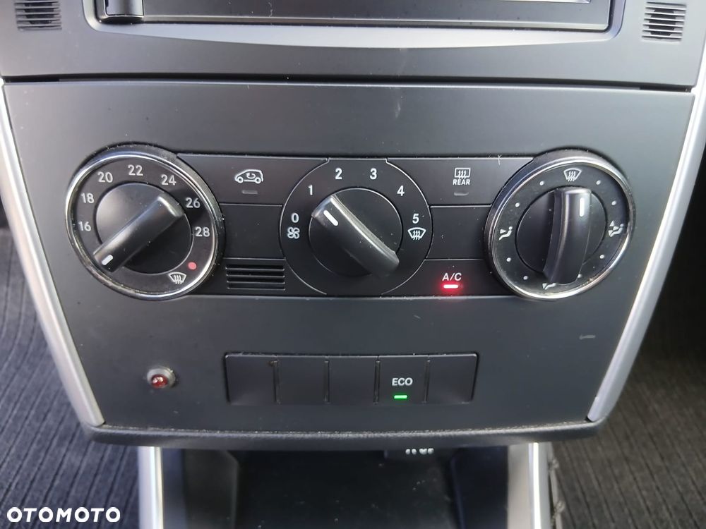 Mercedes-Benz Klasa B 150 BlueEFFICIENCY - 28