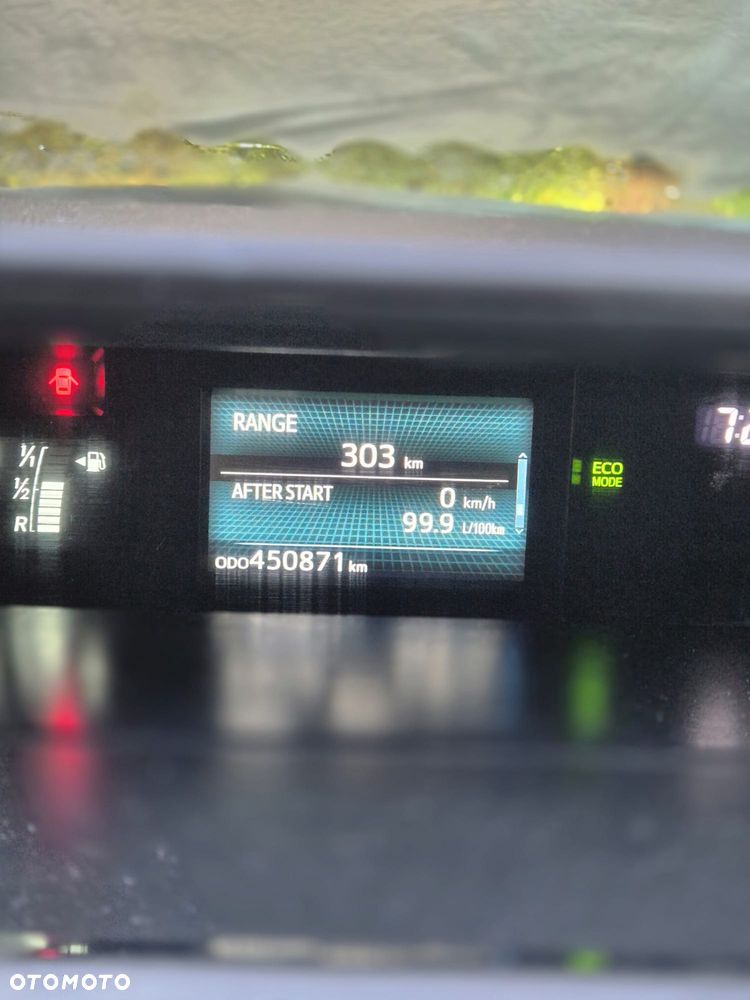 Toyota Prius+ - 7