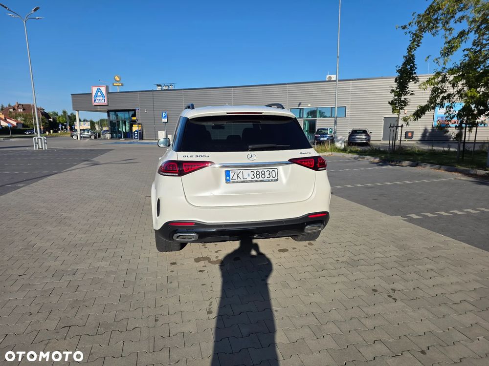 Mercedes-Benz GLE 300 d 4-Matic - 8