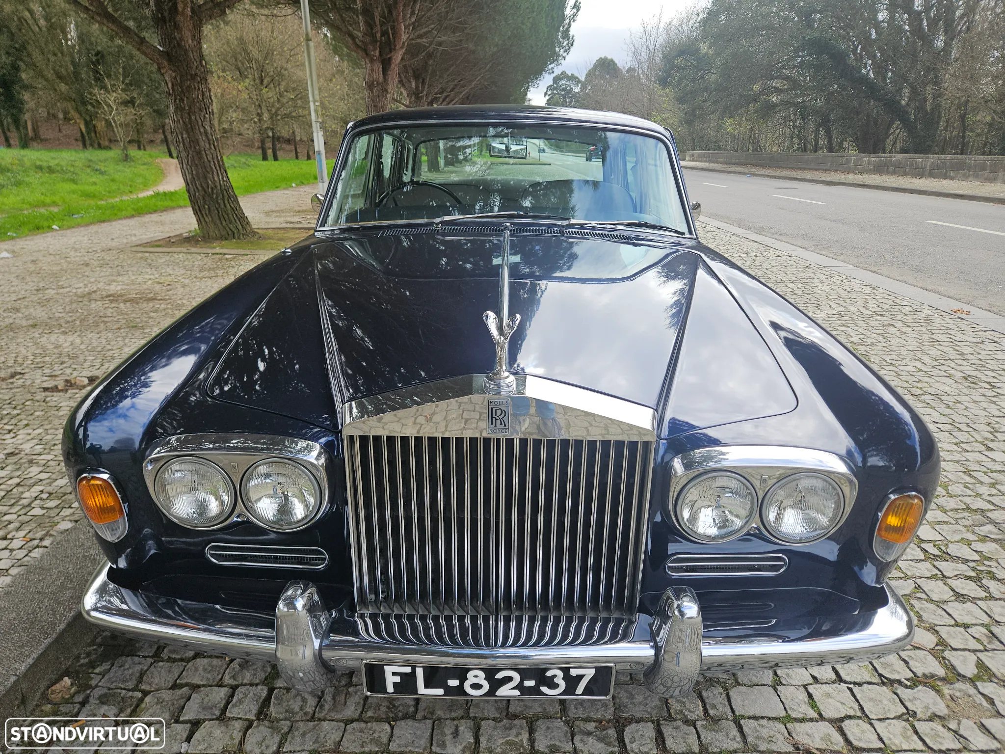 Rolls Royce Silver Shadow - 12