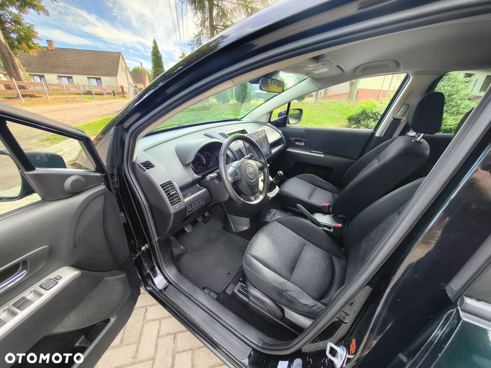 Mazda 5 - 6