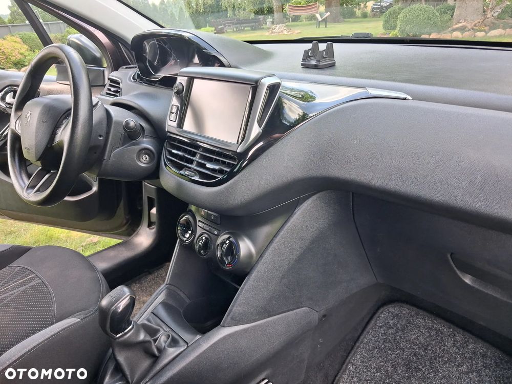 Peugeot 208 95 VTI Active - 27