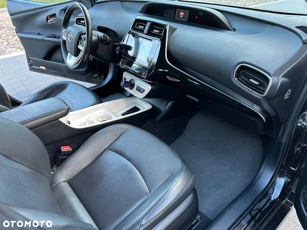 Toyota Prius 1.8 Hybrid Prestige - 14