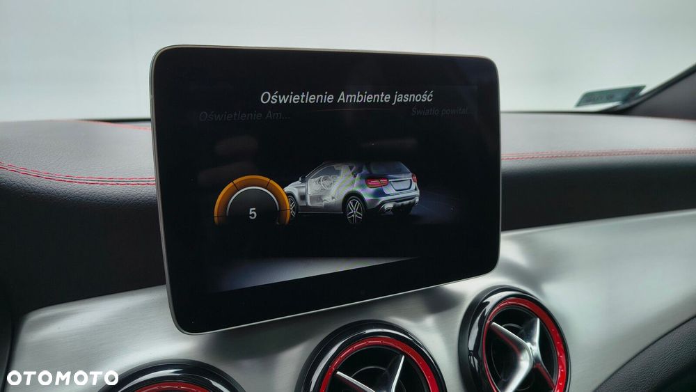 Mercedes-Benz GLA - 22
