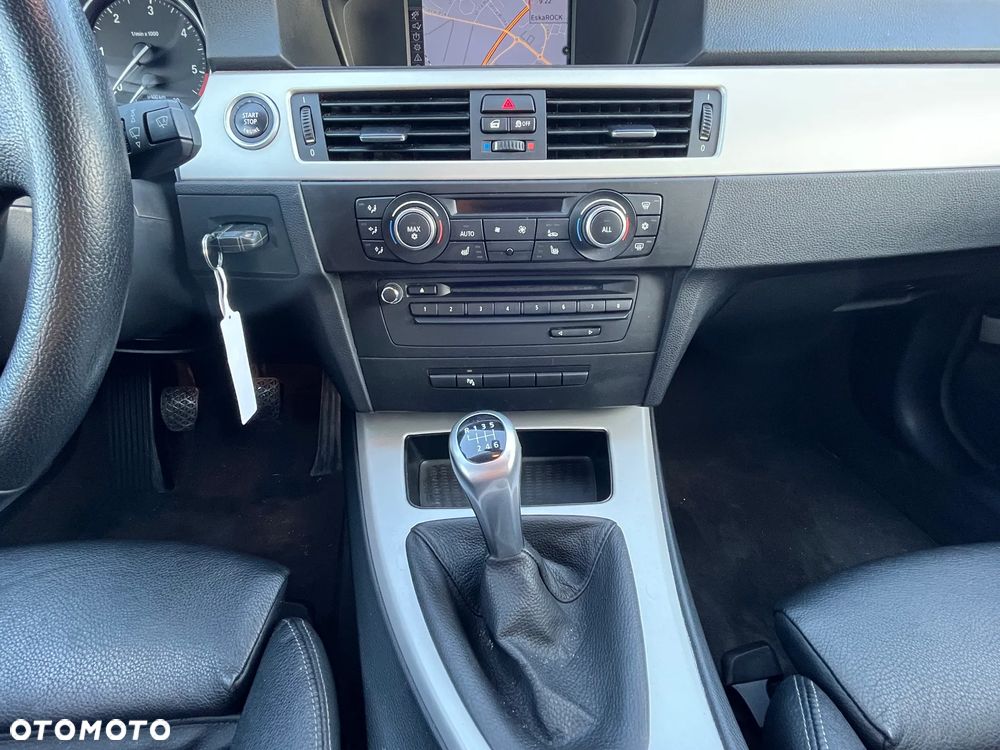 BMW Seria 3 330d DPF Edition Lifestyle - 13