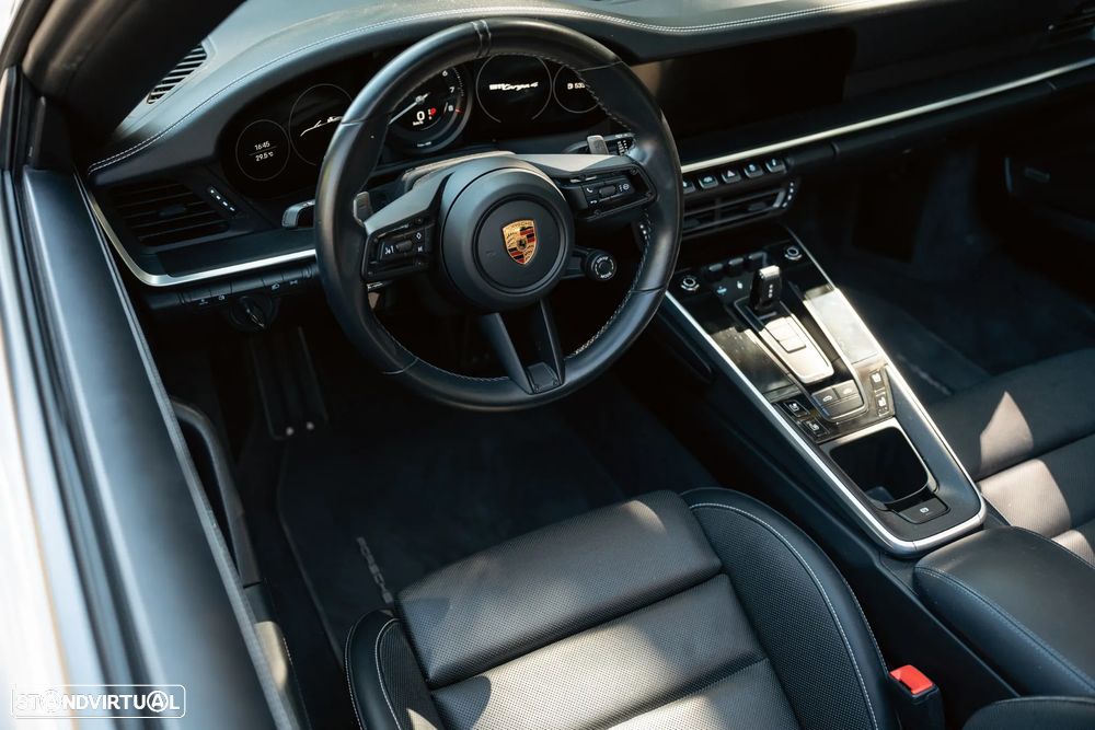 Porsche 911 (992) - 47