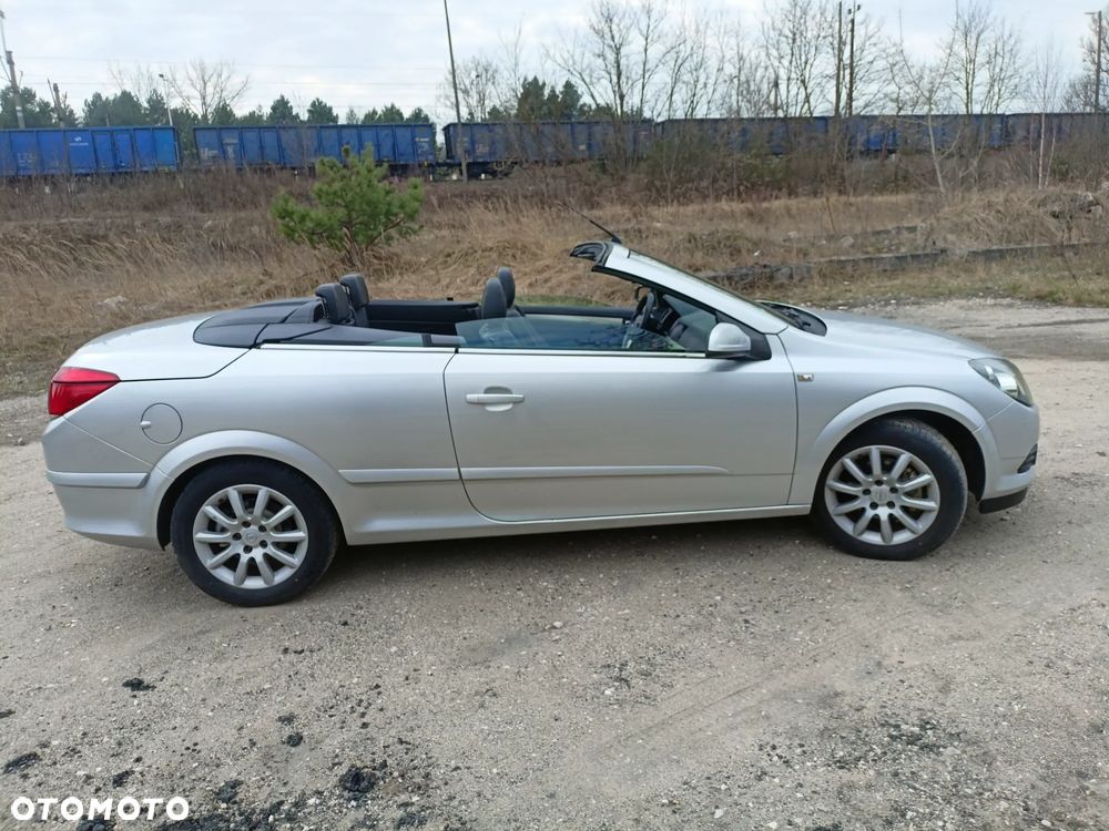 Opel Astra 1.8 Cosmo - 35