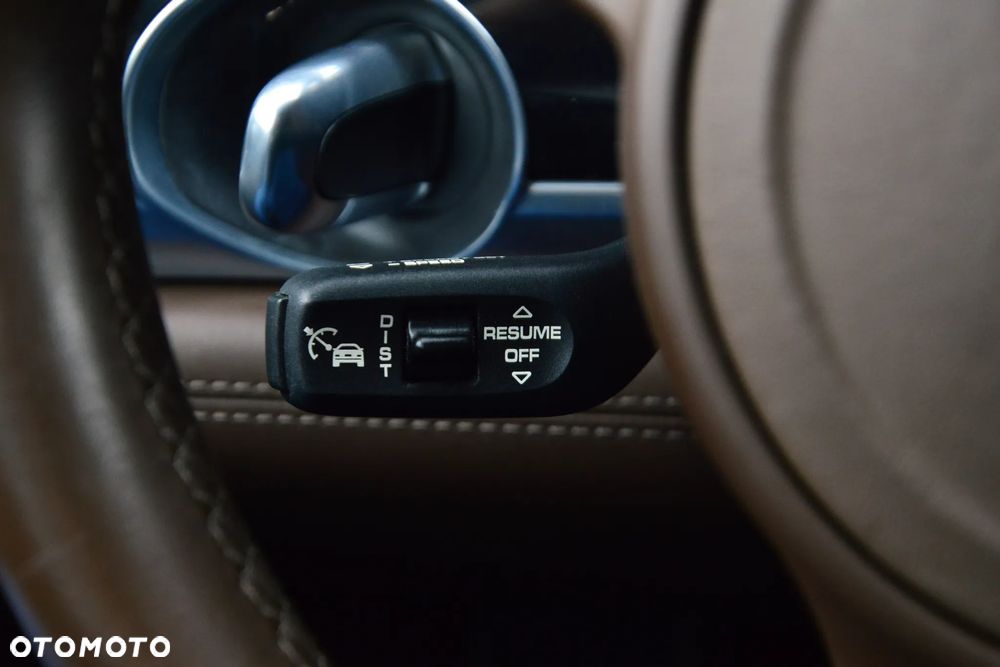 Porsche Panamera 4S - 32