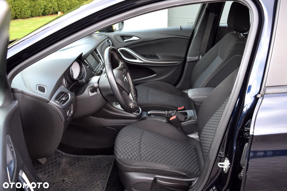 Opel Astra 1.6 CDTI Enjoy S&S - 10