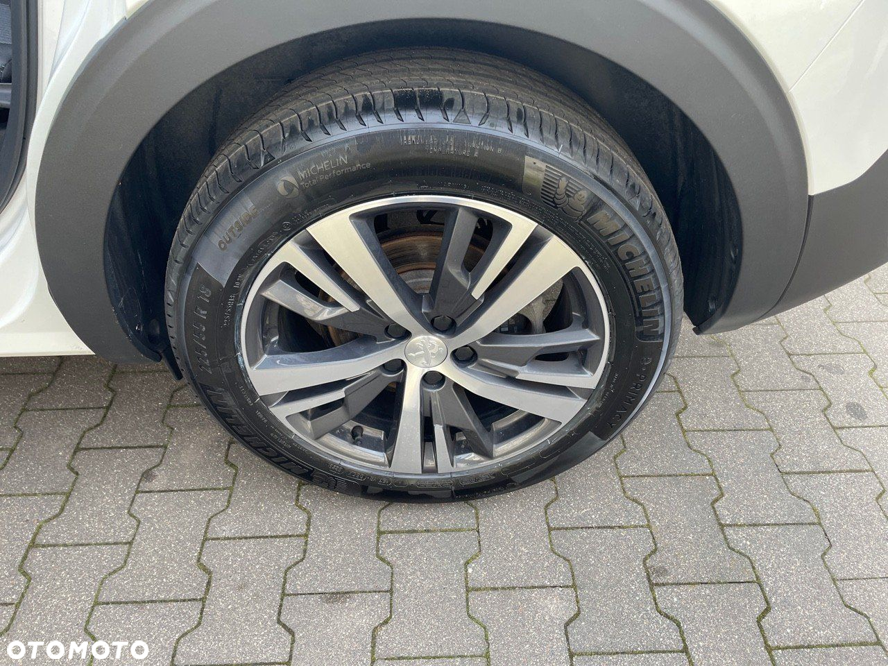 Peugeot 5008 1.5 BlueHDi Allure Pack S&S EAT8 - 11