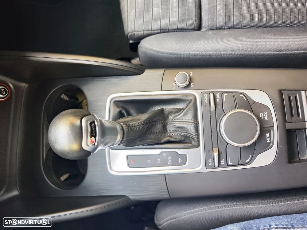 Audi A3 Sportback 2.0 TDI S-line S tronic 119g - 38