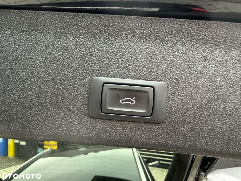 Audi A4 Avant 2.0 TDI DPF clean diesel quattro S tronic S line Sportpaket - 23