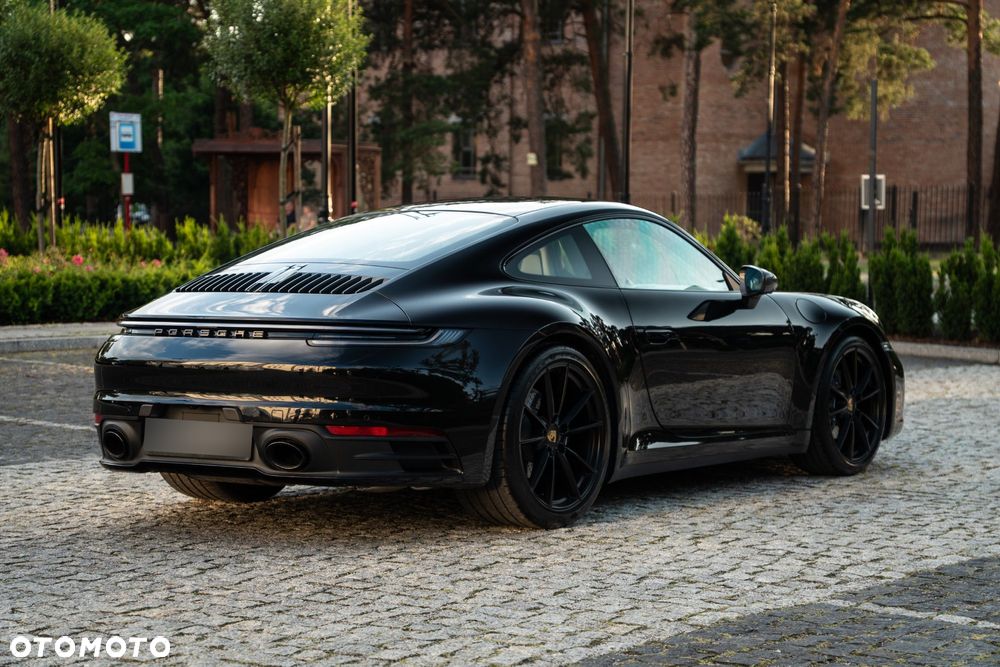 Porsche 911 Carrera T PDK - 7